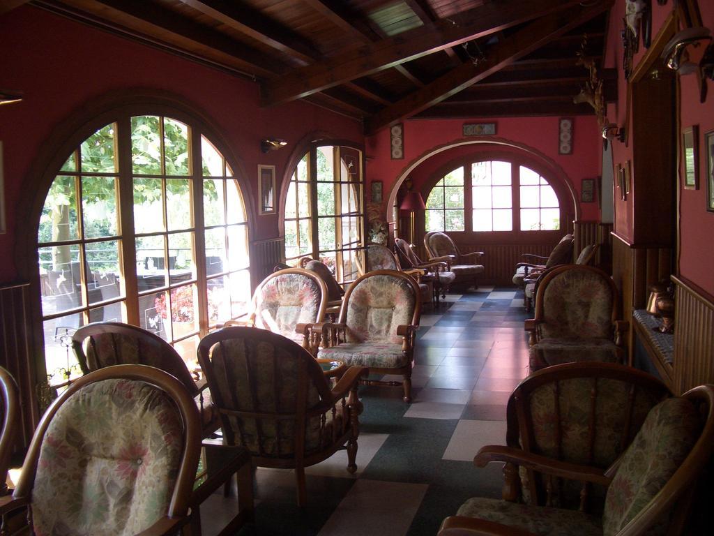Hostal De La Gloria Виладрау Екстериор снимка