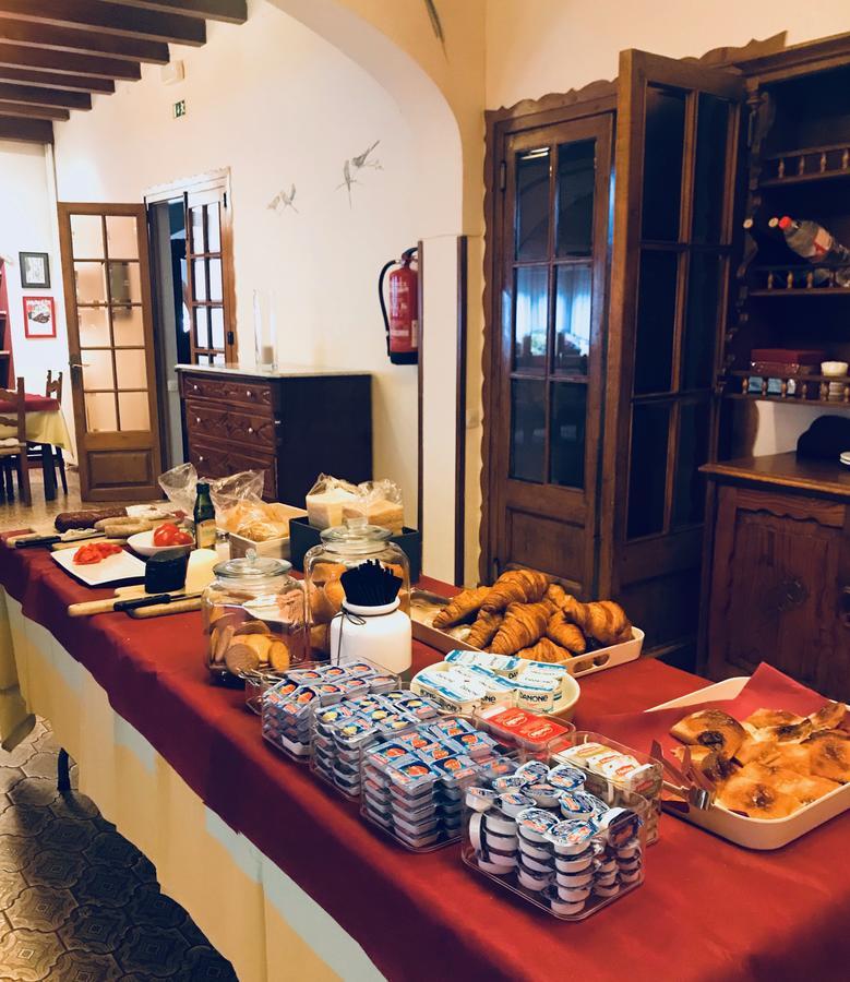 Hostal De La Gloria Виладрау Екстериор снимка