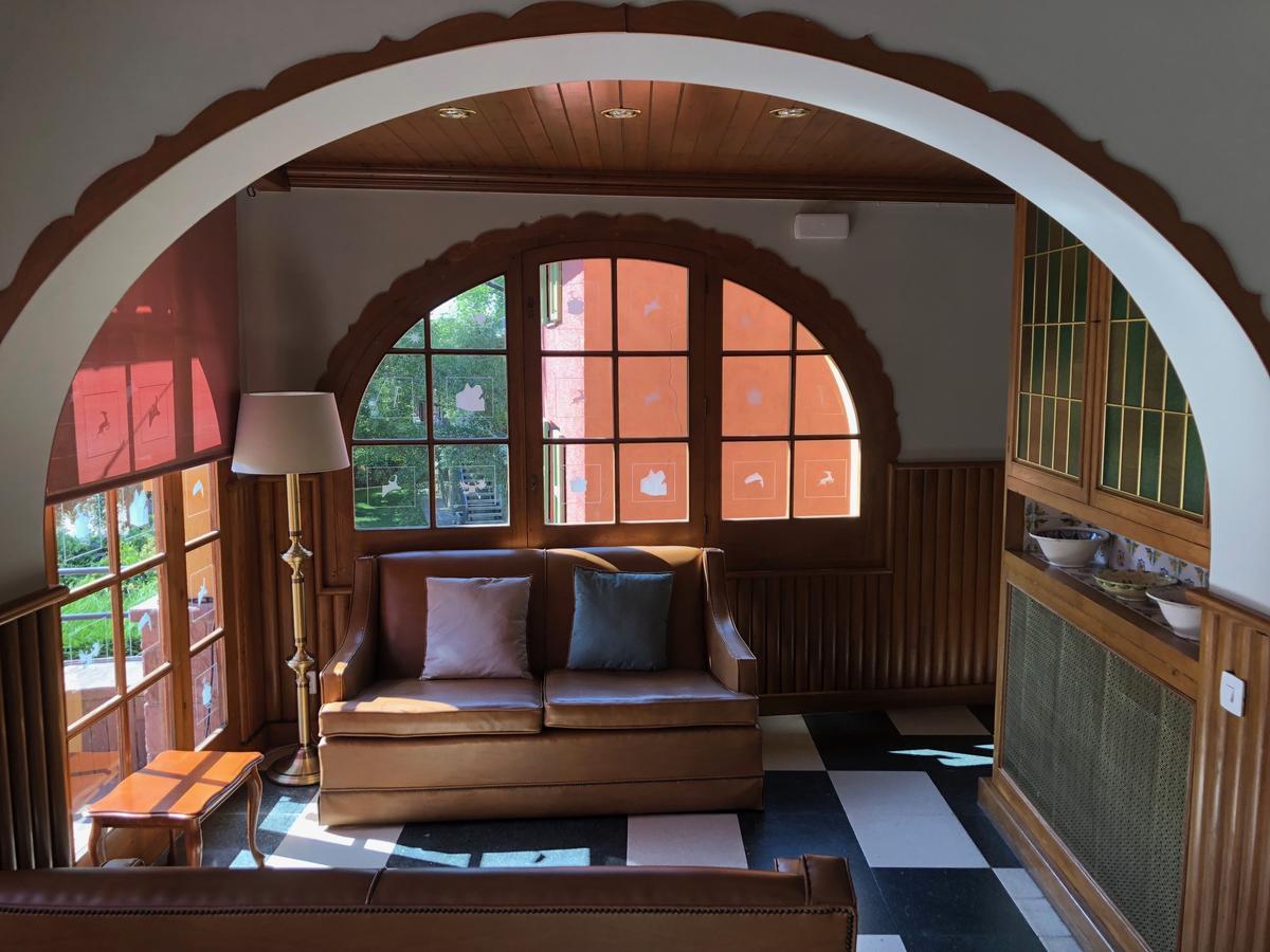 Hostal De La Gloria Виладрау Екстериор снимка