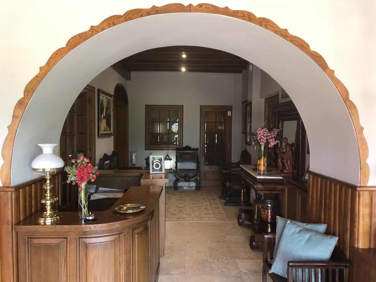 Hostal De La Gloria Виладрау Екстериор снимка