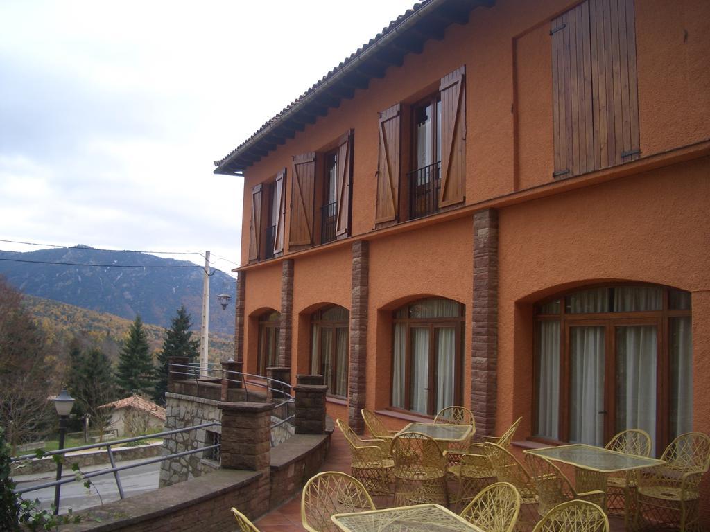 Hostal De La Gloria Виладрау Екстериор снимка