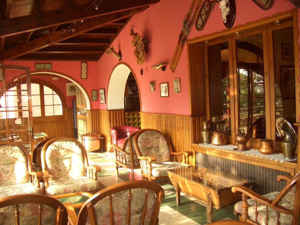 Hostal De La Gloria Виладрау Екстериор снимка